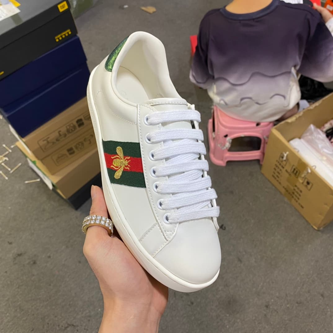 Gucci Bee Low-Top Sneaker